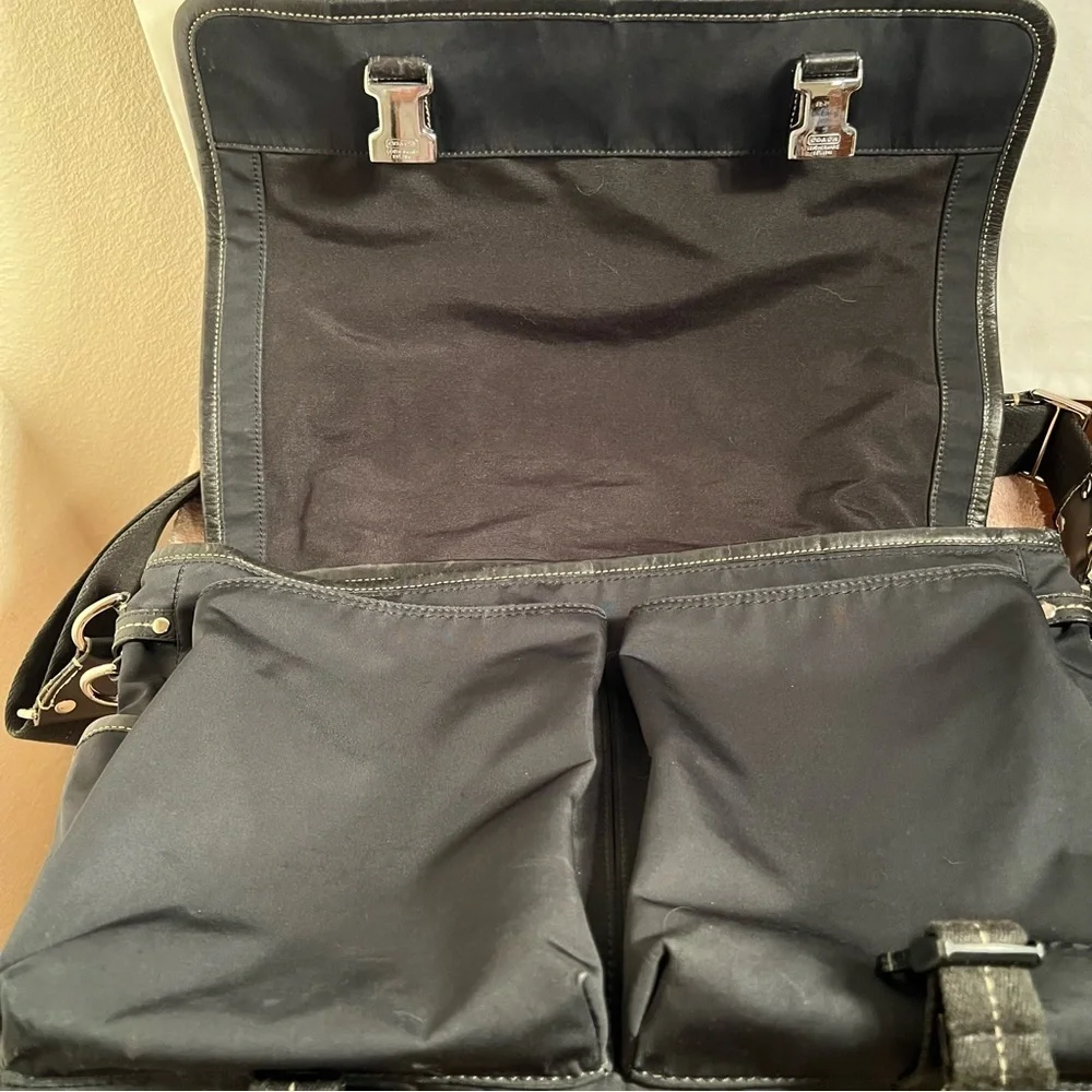 Coach Black Leather and Nylon Vintage Messenger - Briefcase Shoulder Bag - Picture 6 of 15